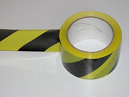 Páska G žlutočerná lepící, normovaná 60mm
